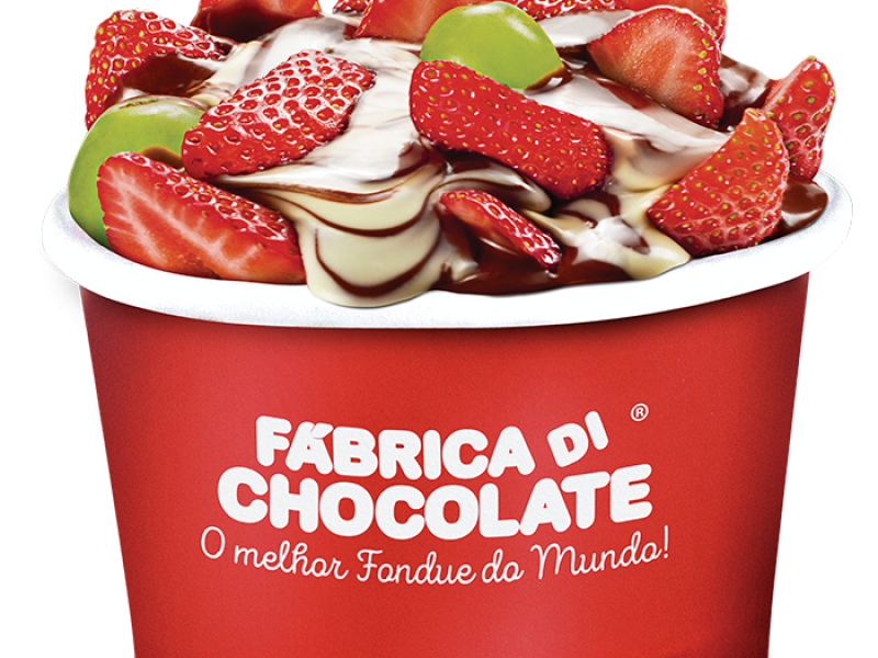 Fresh seasonal fruits covered with Belgian standard chocolate.